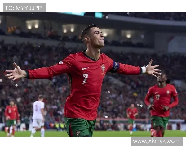 足球传奇葡萄牙巨星C罗的辉煌足迹与不朽成就 足球传奇葡萄牙巨星C罗的辉煌足迹与不朽成就