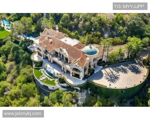 全球十大足球巨星豪宅排名揭晓 看看他们的奢华生活方式 全球十大足球巨星豪宅排名揭晓 看看他们的奢华生活方式