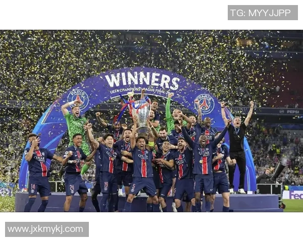 纵览足球世代球星名单展现绿茵场上传奇与辉煌历史 纵览足球世代球星名单展现绿茵场上传奇与辉煌历史